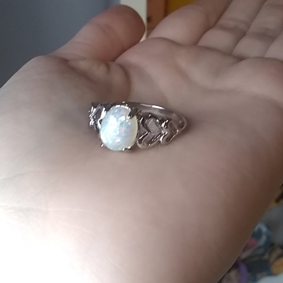 Opal ring - Picture 2 of 5